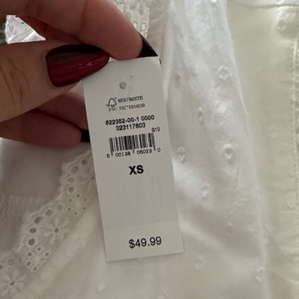 GAP White Ruffle Button-Front Blouse NWT size XS - Picture 9 of 9